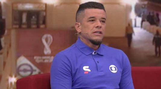 九游体育平台-出任克鲁塞罗足球协调 “大头” 牵手“外星人”