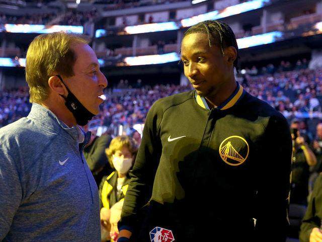 九游体育-拉科布回应流言:想保留年轻球员 不会交易怀斯曼