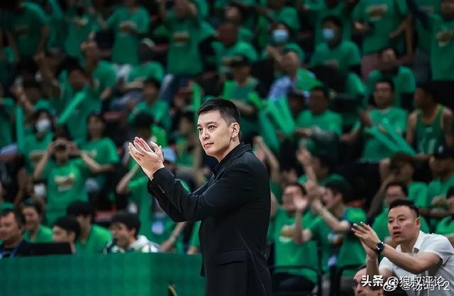 九游体育官网-离队真因！杨鸣：球队的表现真心对不住球迷支持 我非常内疚和惭愧